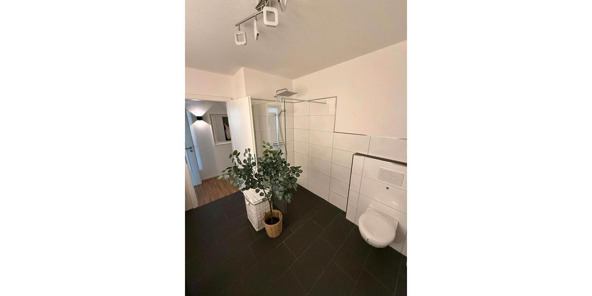 Etagenwohnung Hude (Oldenburg) - 2 Zimmer, 65 m&sup2;, 860&euro; | Angebot:25409433