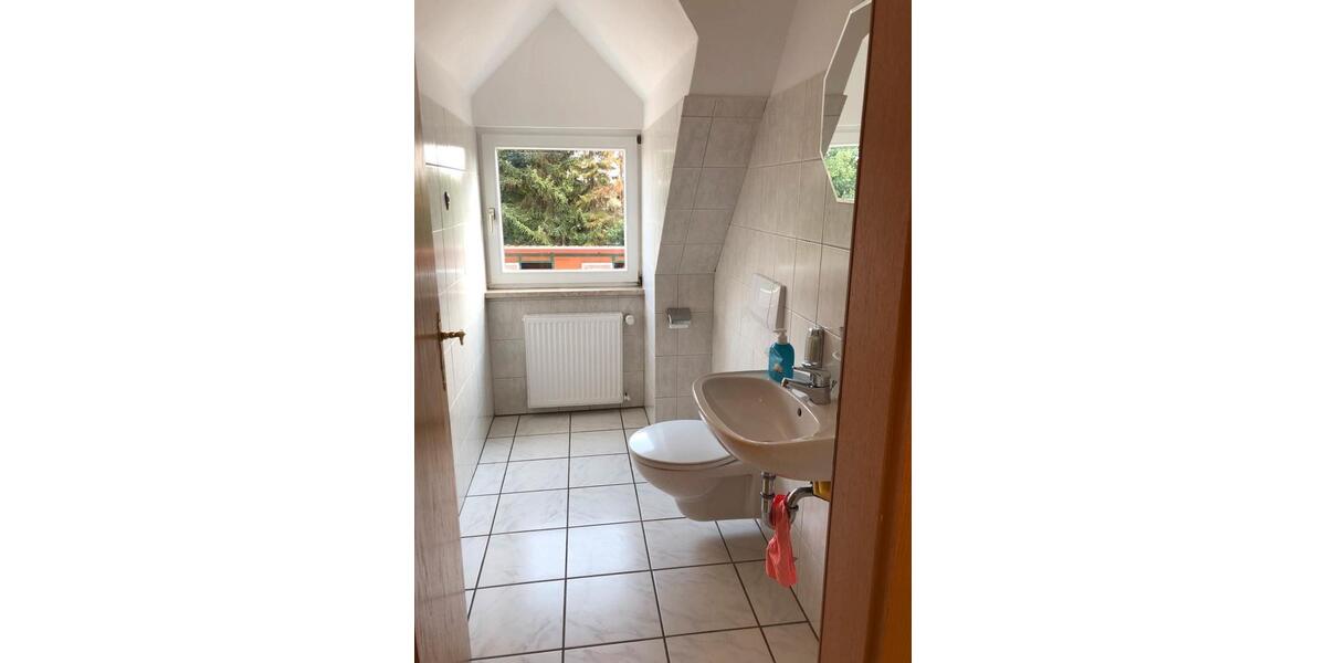 Dachgeschoßwohnung Ottersberg - 3 Zimmer, 110 m&sup2;, 600&euro; | Angebot:25057168
