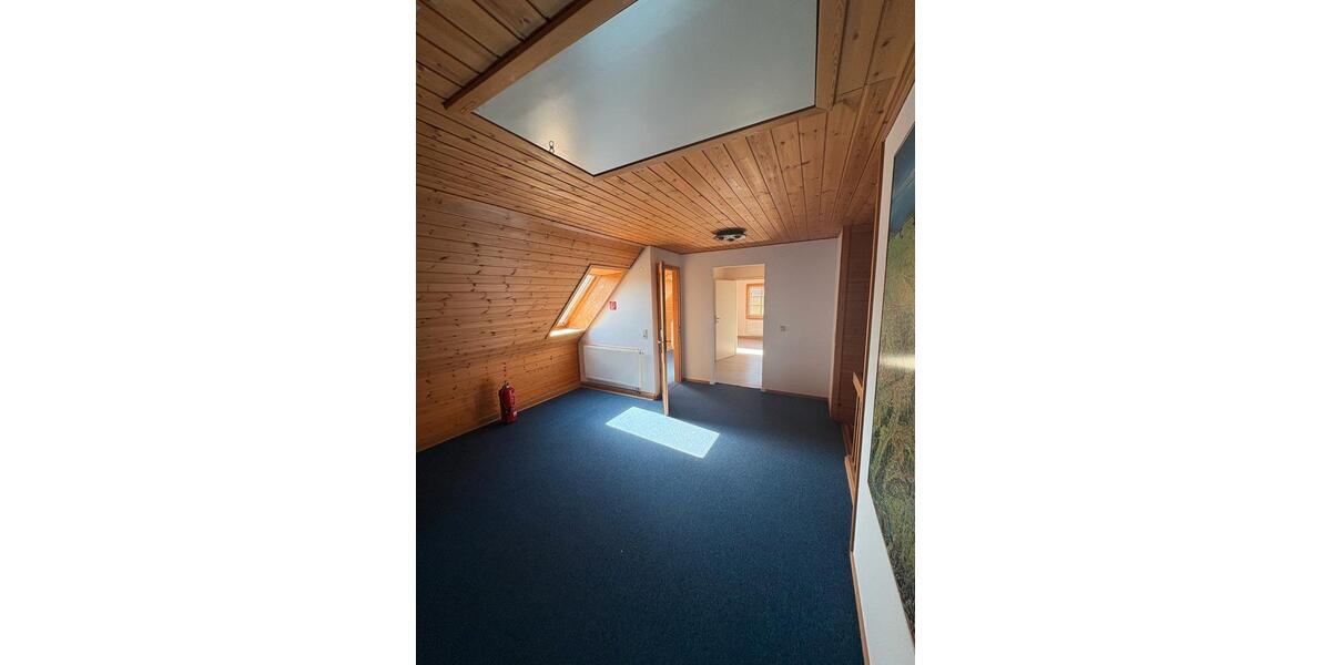 Dachgeschoßwohnung Ritterhude - 3 Zimmer, 85 m&sup2;, 800&euro; | Angebot:26085136