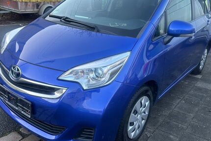 Toyota Verso-S 79.890 km 7.990 &euro; Bremen 28215