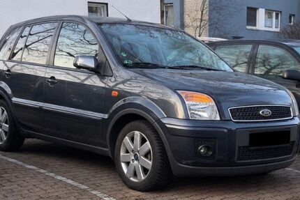 Ford Fusion 21.000 km 4.000 &euro; Bremen 28239
