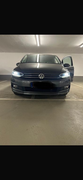 VW Touran 86.500 km 23.500 € Bremen 28279