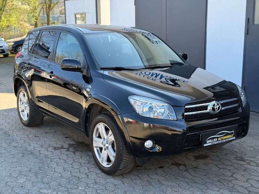 RAV 4
