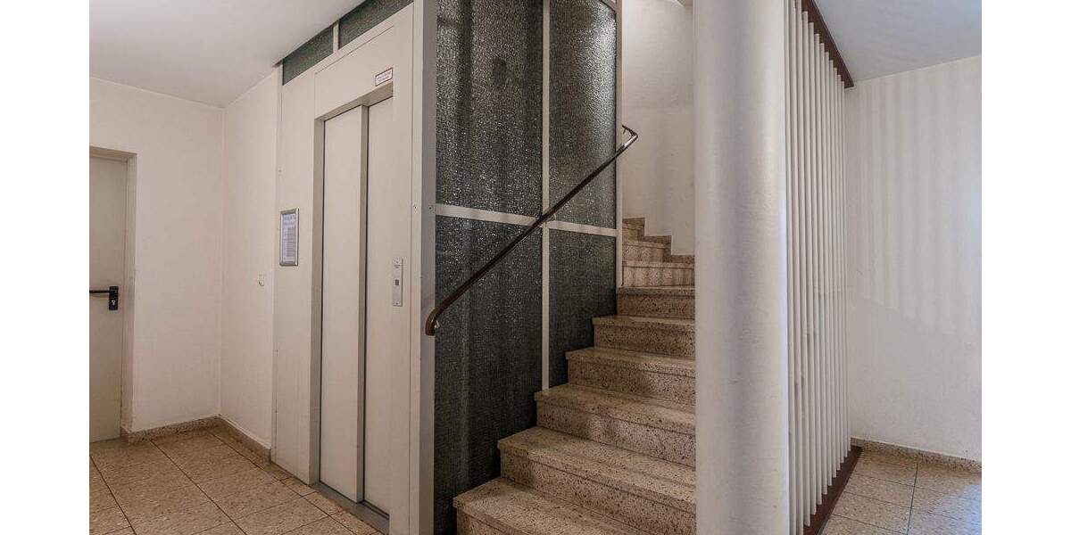 Etagenwohnung Bremen Lehe - 2 Zimmer, 67 m&sup2;, 165.000&euro; | Angebot:24555728