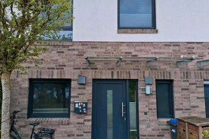 Haus Weyhe - 5 Zimmer, 141 m&sup2;, 1.600&euro; | Angebot:26641324