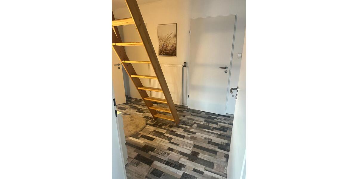 Dachgeschoßwohnung Schwanewede - 3.5 Zimmer, 120 m&sup2;, 900&euro; | Angebot:25368322