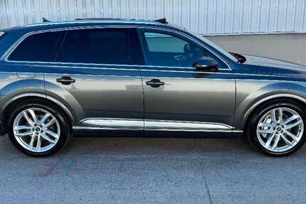 Audi Q7 201.000 km 24.890 € Bremen 28205