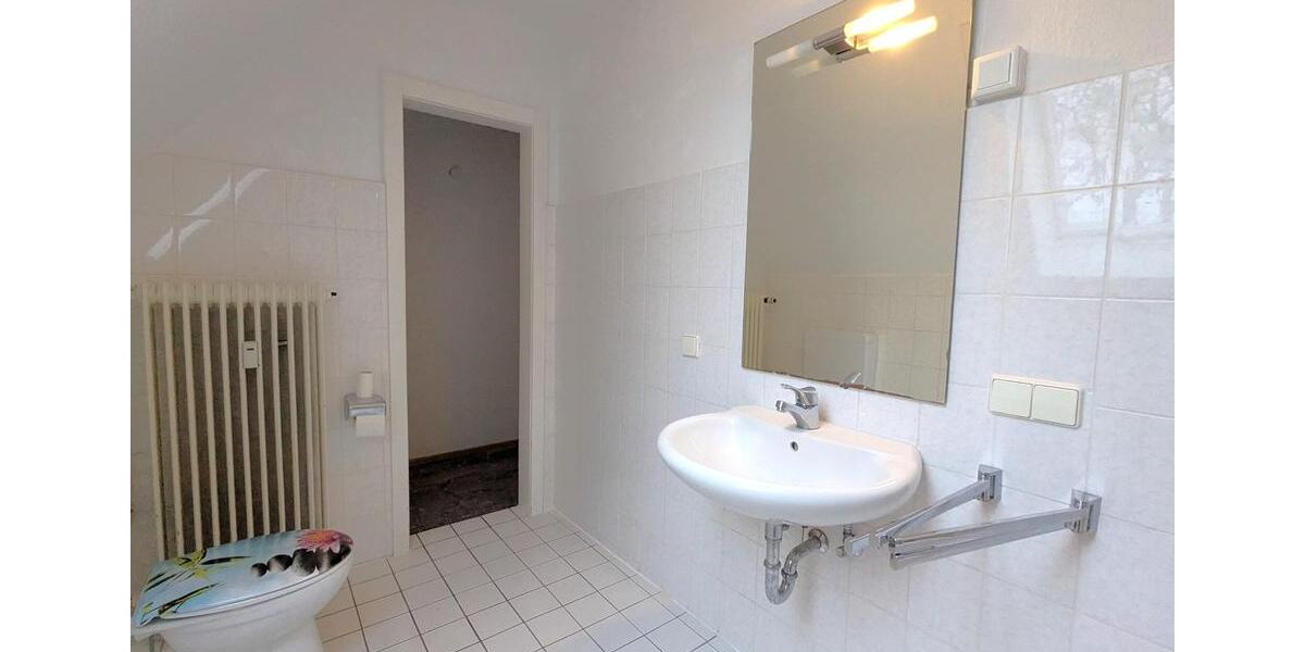 Dachgeschoßwohnung Syke - 3 Zimmer, 70 m&sup2;, 550&euro; | Angebot:25865318