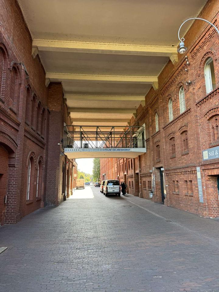 Home-Office ade! Großzügiger Raum auch für Existenzgründer!