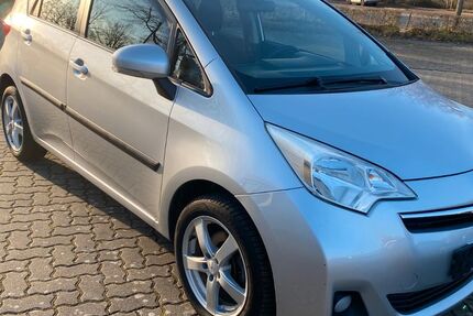 Toyota Verso-S 207.831 km 3.250 &euro; Bremen 28357