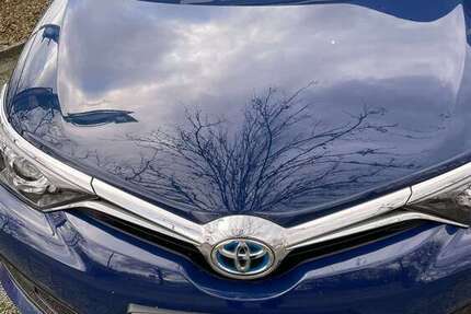 Toyota Auris 66.000 km 14.500 &euro; Bremen 28777