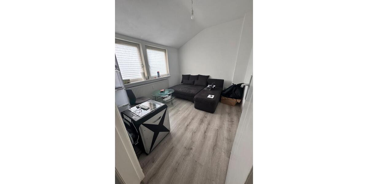 Dachgeschoßwohnung Bremen Gröpelingen - 2 Zimmer, 40 m&sup2;, 725&euro; | Angebot:26503210