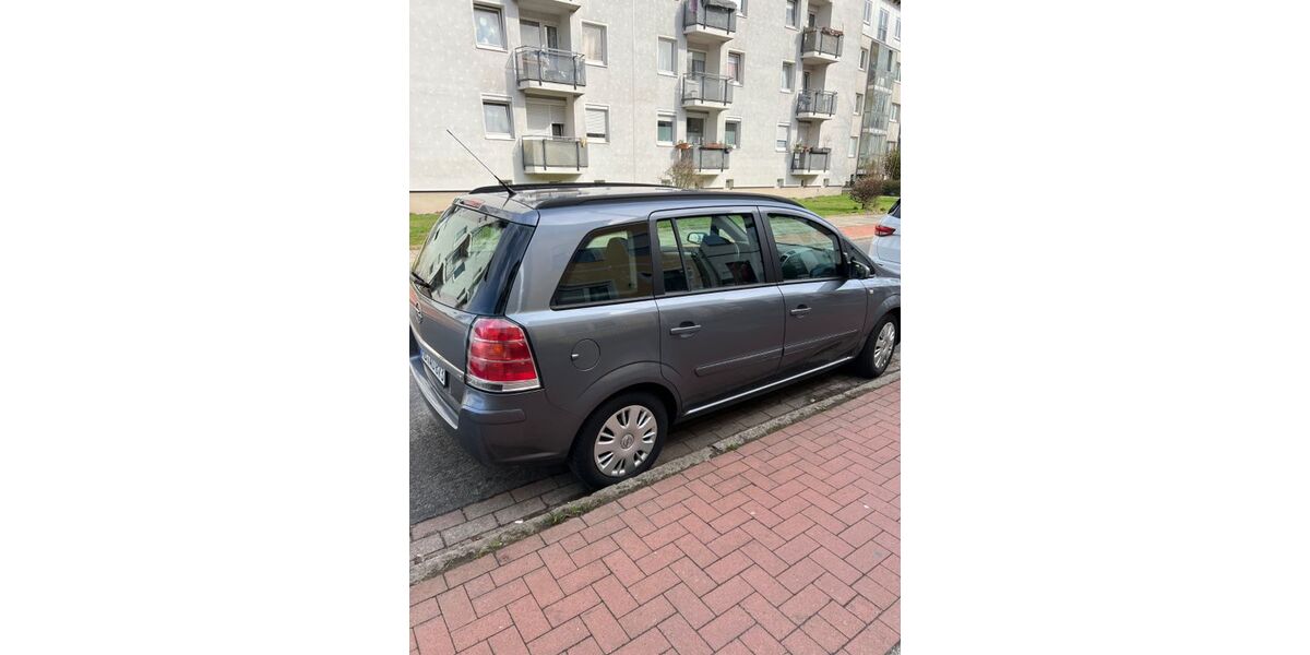 Opel Zafira 204.000 km 2.200 &euro; Bremen 28237