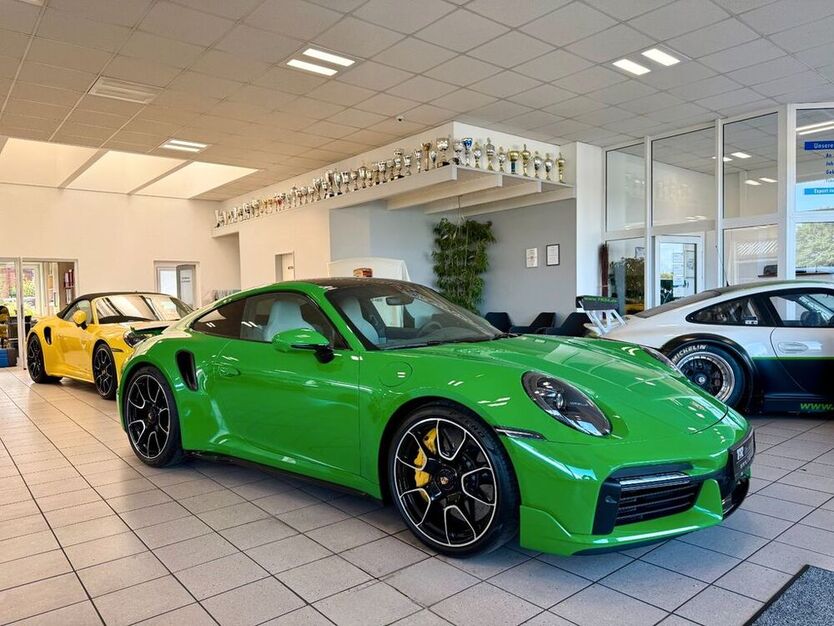 992