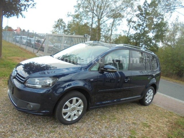 VW Touran 218.000 km 8.950 € Achim 28832