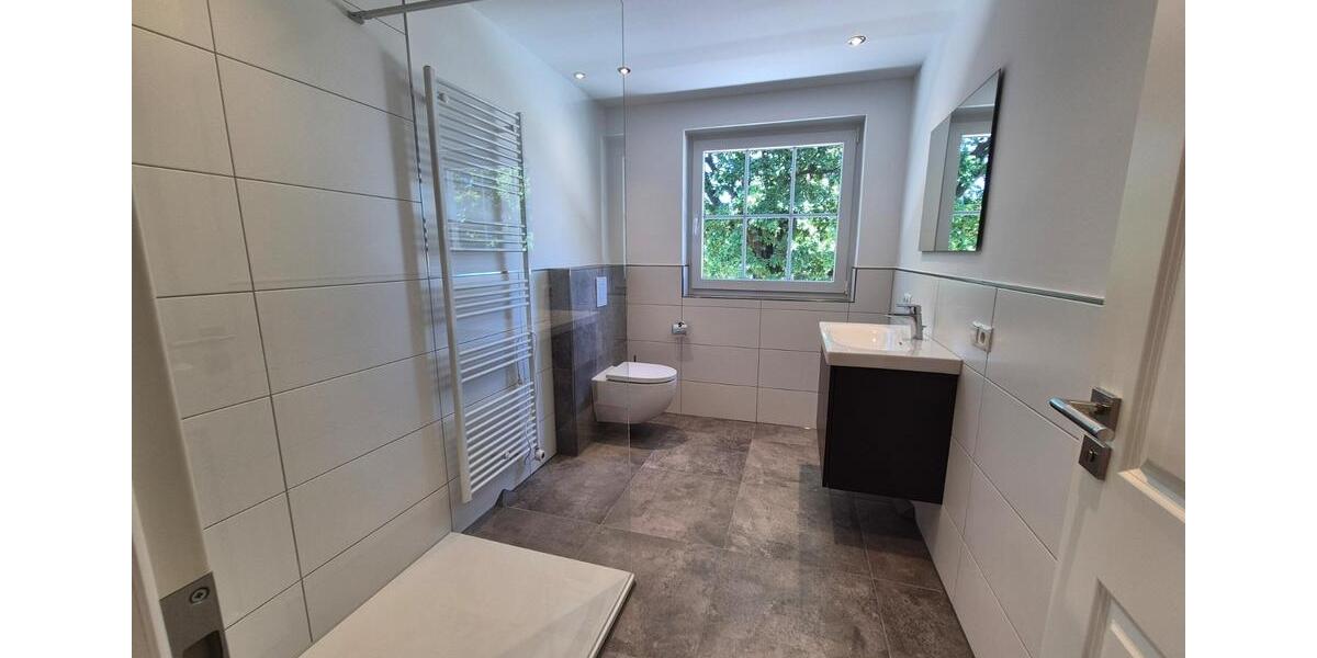 Dachgeschoßwohnung Achim - 3 Zimmer, 128 m&sup2;, 342.000&euro; | Angebot:25480273