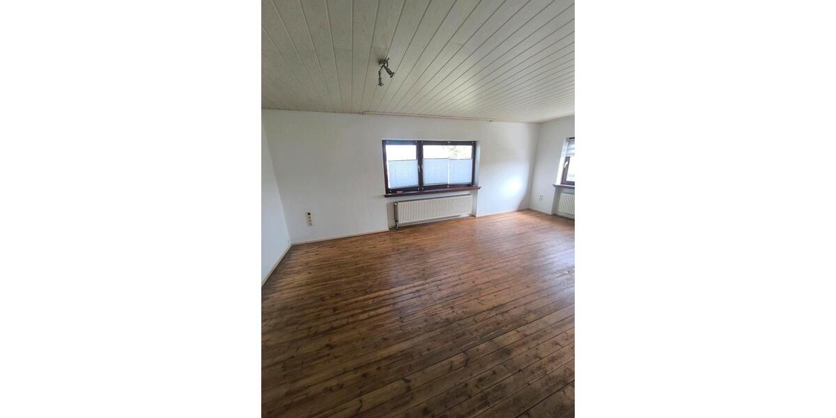 Erdgeschoßwohnung Hambergen - 2 Zimmer, 75 m&sup2;, 700&euro; | Angebot:26044100