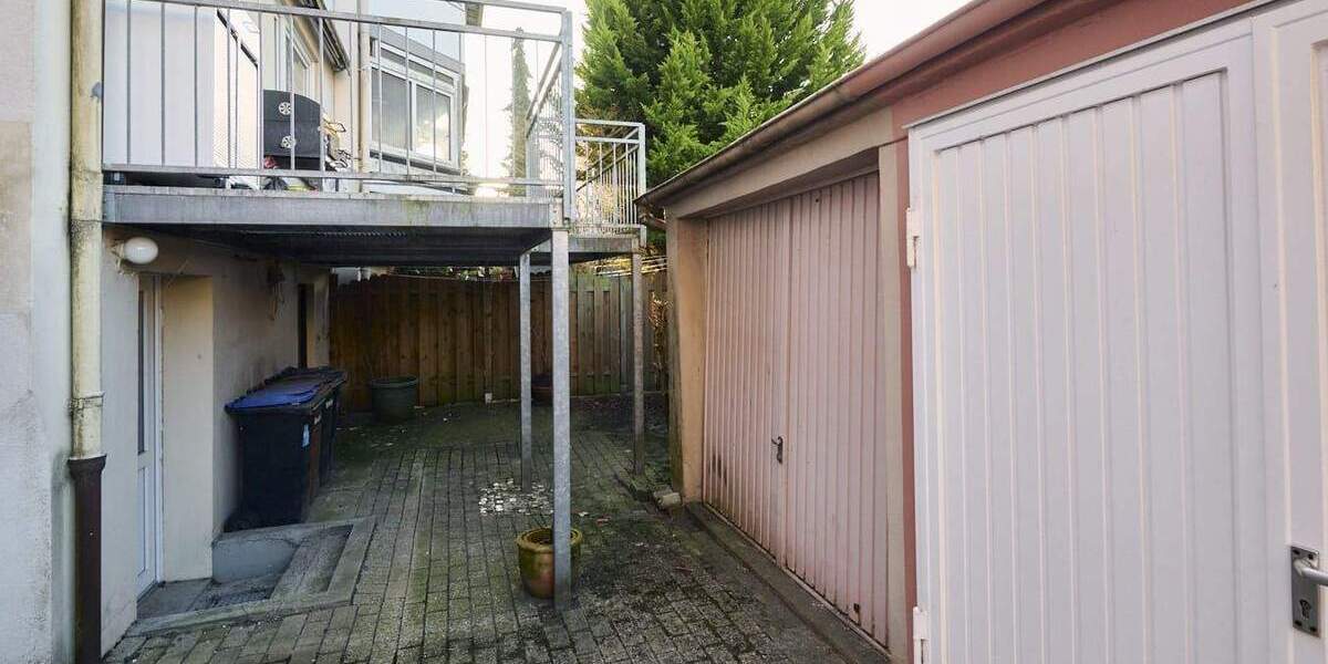 Mehrfamilienhaus, Wohnhaus Bremen Woltmershausen - 6 Zimmer, 335.000&euro; | Angebot:24739939