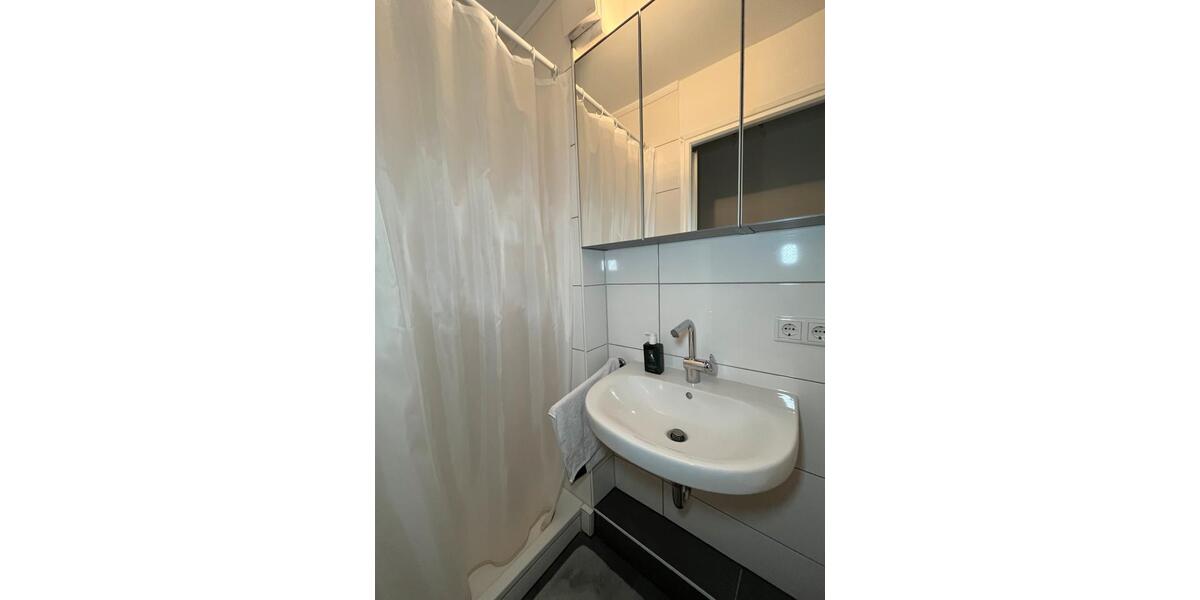 Etagenwohnung Bremen Neustadt - 1 Zimmer, 33 m&sup2;, 900&euro; | Angebot:26271467