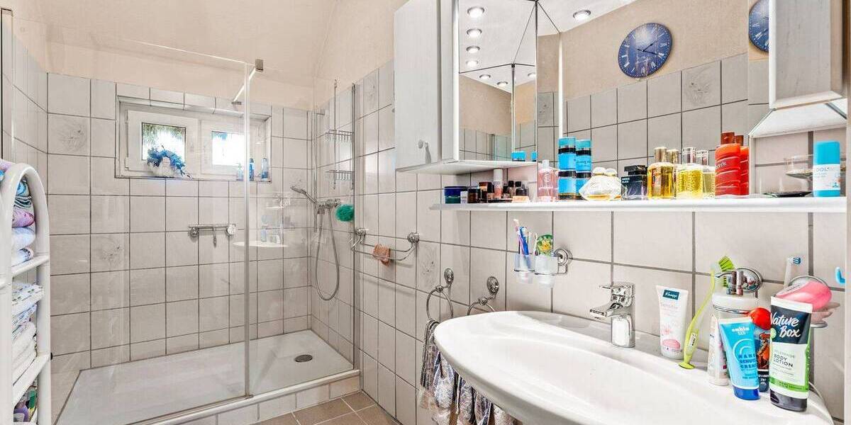 Mehrfamilienhaus, Wohnhaus Lemwerder Altenesch - 8 Zimmer, 366 m&sup2;, 260.000&euro; | Angebot:25684166