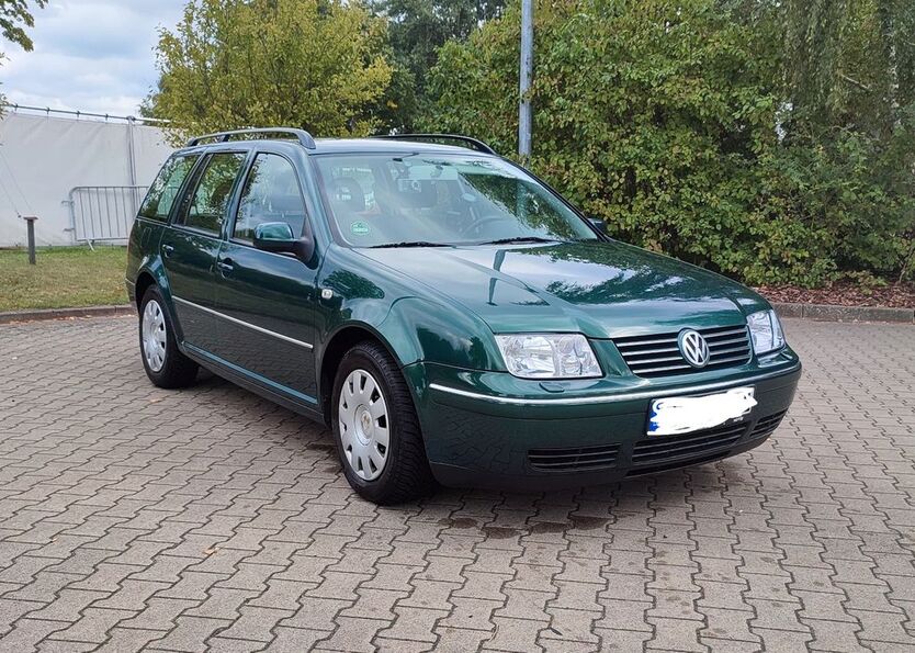 VW Bora 279.000 km 2.499 € Langwedel 27299