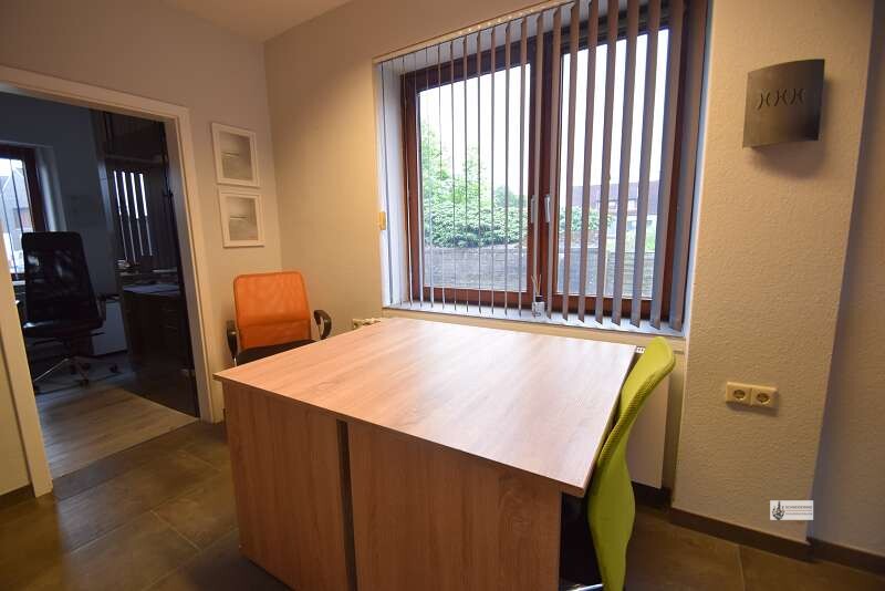 Modernes Bürogebäude Möbliert mit großer Lagerhalle und Carport mit Stellplätzen - Gewerbeobjekt Stuhr / Seckenhausen Seckenhausen | Angebot:26844641