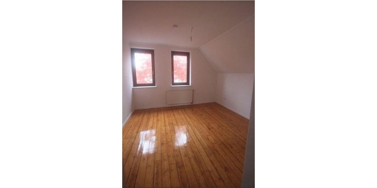 Dachgeschoßwohnung Bremen Blumenthal - 2.5 Zimmer, 66 m&sup2;, 845&euro; | Angebot:25150612