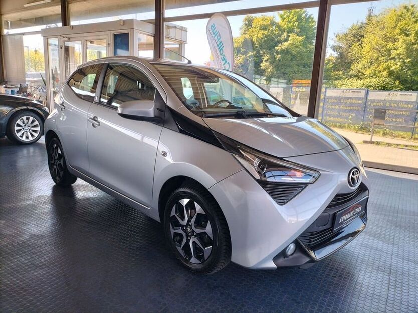 Aygo (X)