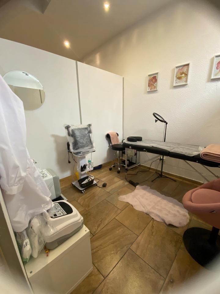 Kosmetik-Massage Raum in Salon zu vermieten zimmer