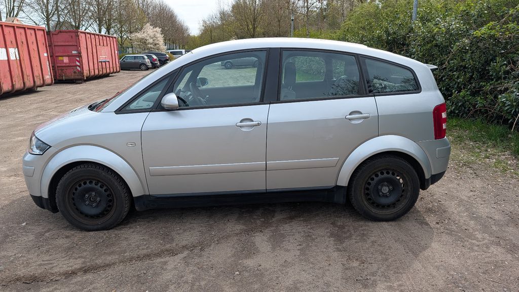 Audi A2 139.000 km 2.300 &euro; Achim bei Bremen 28832