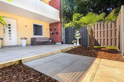 Marßel Kernsanierte, seniorengerechte 3-Zimmerterrassenwohnung mit Garage und Garten in guter Lage 3 zimmer