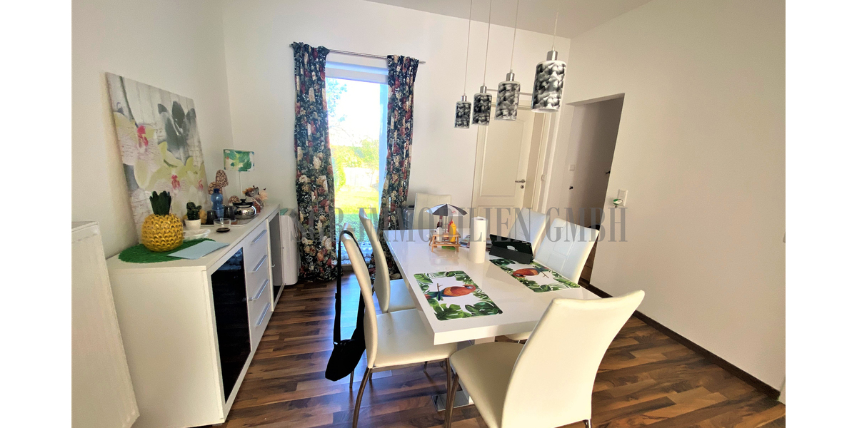 Anlage: Bremen-Osterfeuerberg: Modernisiertes Rotklinkerhaus mit Garten (137 m² Wohn-Nutzfläche) - Einfamilienhaus Bremen-Osterfeuerberg Osterfeuerberg | Angebot:26634864