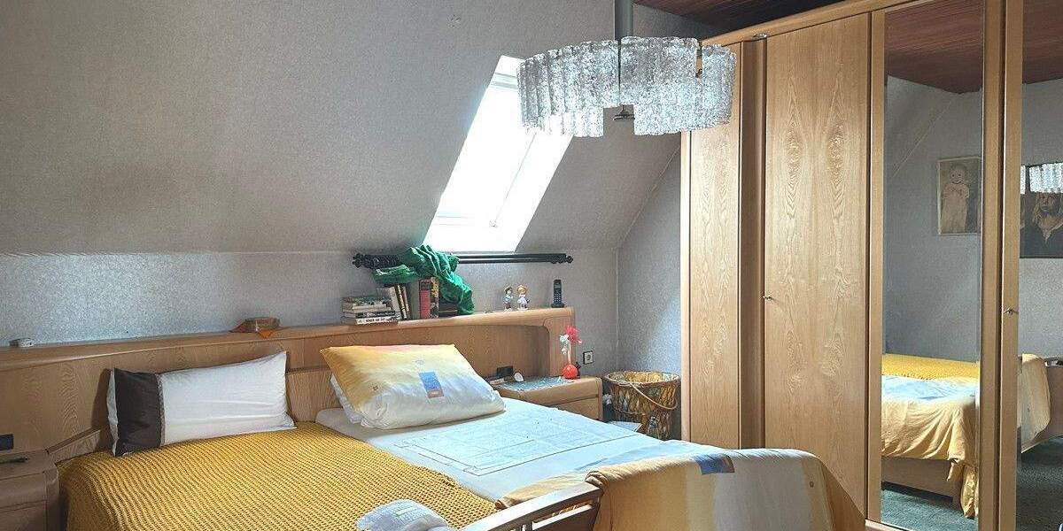 Mehrfamilienhaus, Wohnhaus Ritterhude - 8 Zimmer, 296 m&sup2;, 275.000&euro; | Angebot:25777975