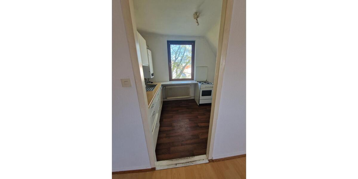 Dachgeschoßwohnung Bremen Findorff - 2.5 Zimmer, 52 m&sup2;, 155.000&euro; | Angebot:27190921