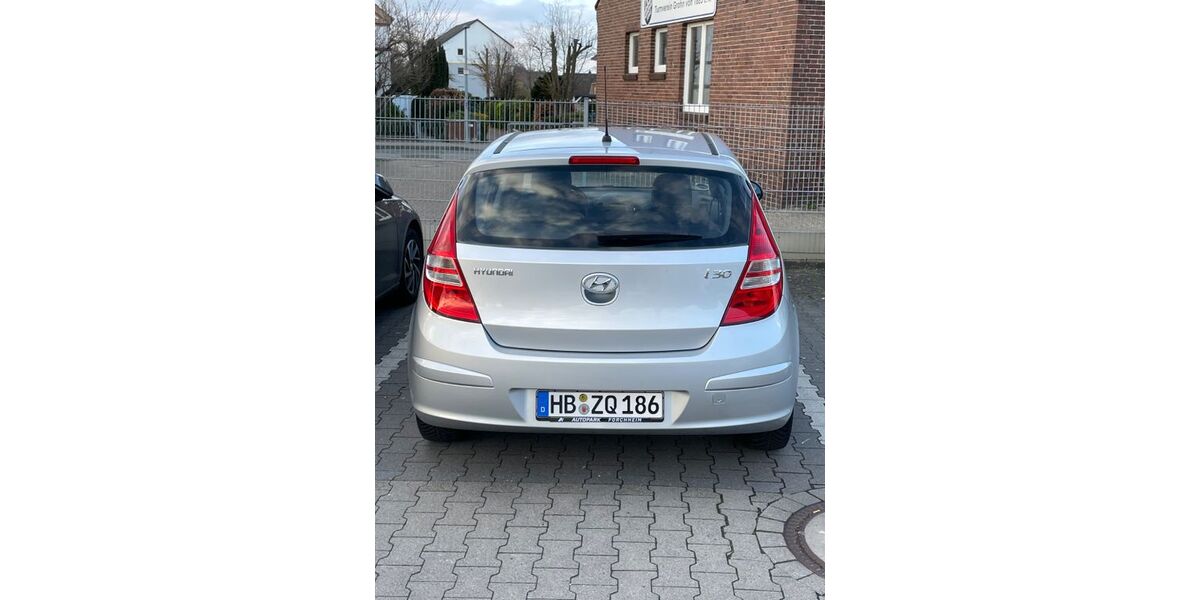 Hyundai i30 109.000 km 3.900 &euro; Bremen 28759