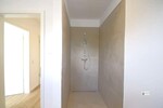 Hoch moderne Penthouse-Wohnung Neubau zum 1.7.2026 Rollläden+Stellplatz+Dachterrasse mit Einbauküche - Einfamilienhaus Weyhe Leeste | Angebot:26944036