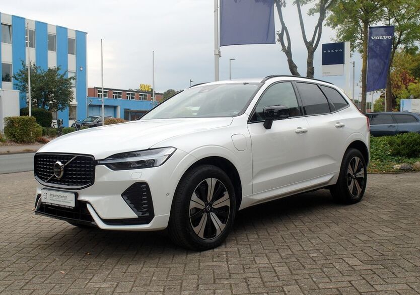 Volvo XC60 17.000 km 52.590 € Delmenhorst 27751