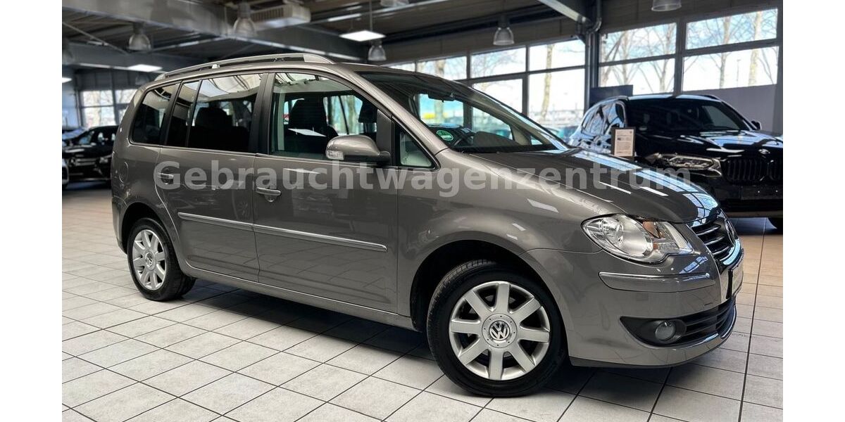 VW Touran 216.800 km 4.490 &euro; Bremen 28207