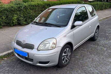 Toyota Yaris 77.000 km 2.000 &euro; Bremen 28217