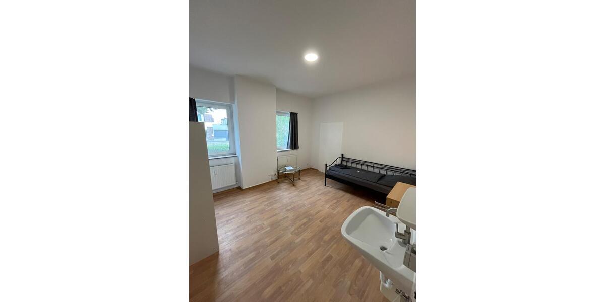 Etagenwohnung Bremen Hemelingen - 8 Zimmer, 153 m&sup2;, 385.000&euro; | Angebot:27250961