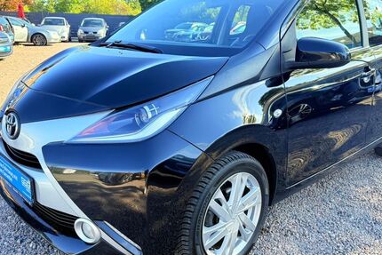 Toyota Aygo (X) 72.160 km 7.999 € Delmenhorst 27755