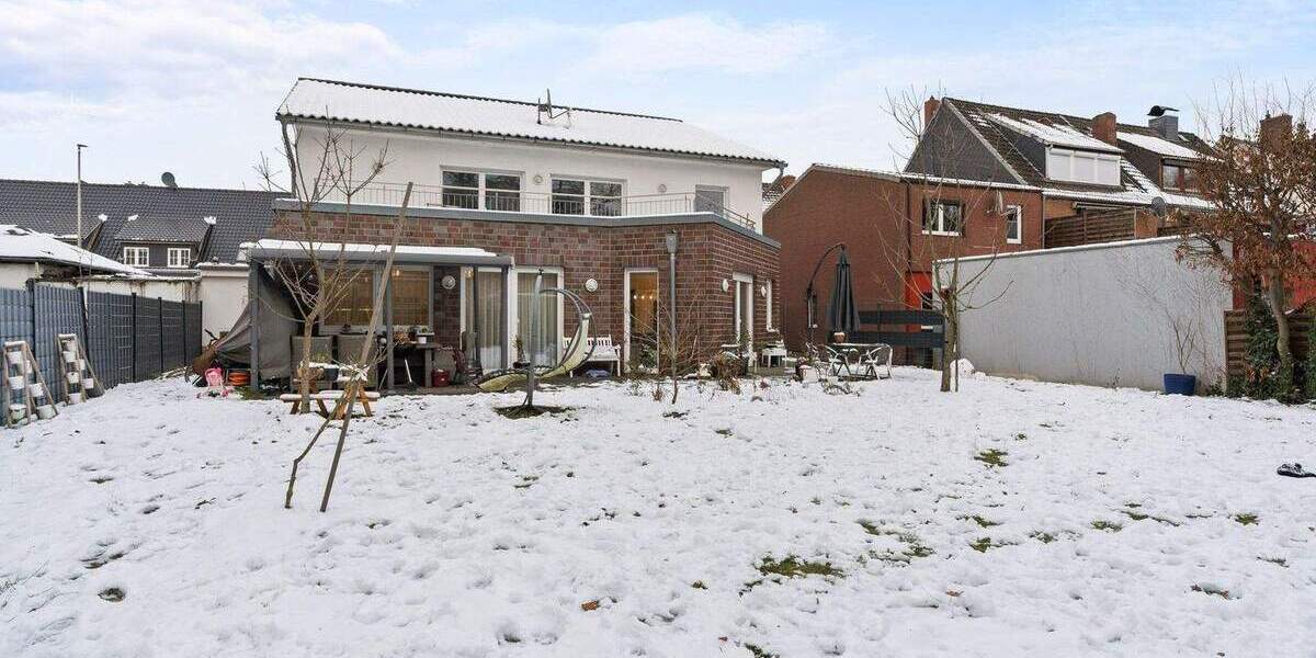 Mehrfamilienhaus, Wohnhaus Bremen Gröpelingen - 8 Zimmer, 339 m&sup2;, 649.000&euro; | Angebot:25770428