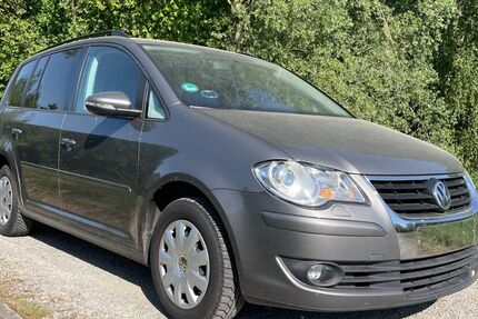 VW Touran 314.000 km 3.990 &euro; Bremen 28197