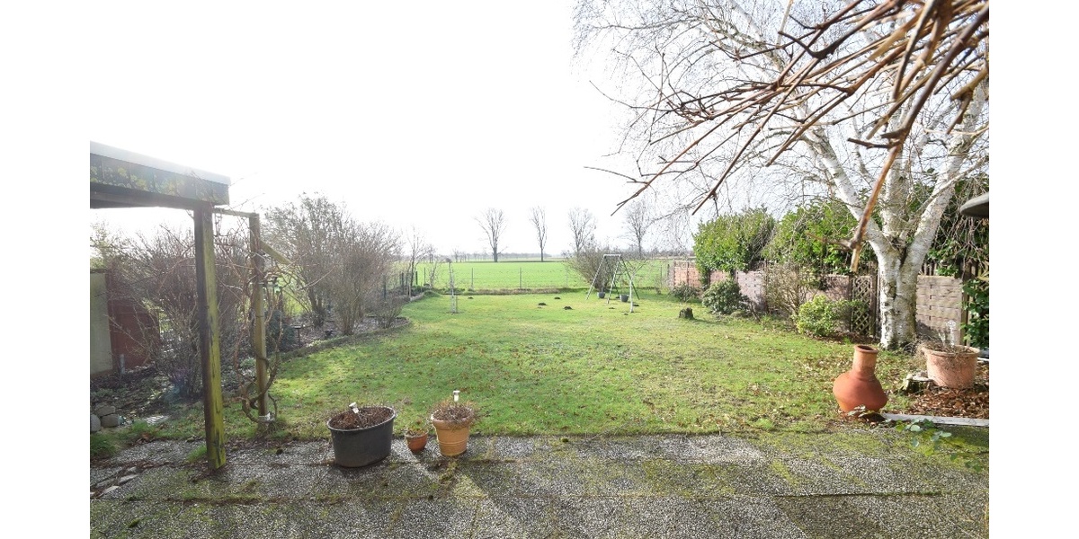 EFH in ruhiger Wohnstr. mit unverbaubarem Blick aufs Feld! + EBK + Carport + Garten 5 zimmer