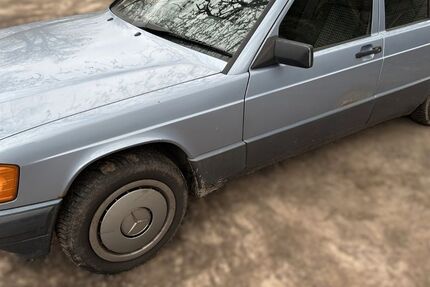 Mercedes-Benz 190 138.556 km 2.900 &euro; Vorwerk 27404