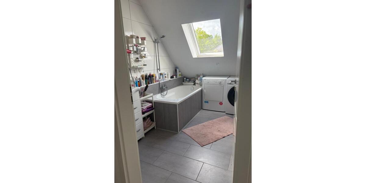 Dachgeschoßwohnung Delmenhorst Bungerhof - 5 Zimmer, 110 m&sup2;, 1.250&euro; | Angebot:26610303