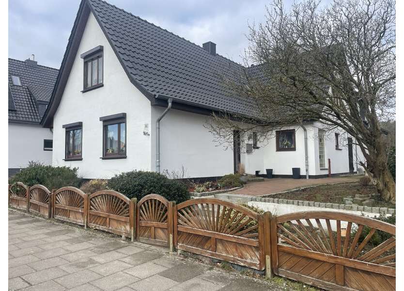 Haus zum Kaufen in Bremen 249.000 € 156.16 m²
