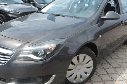 Opel Insignia 142.705 km 9.990 € Achim-Baden 28832
