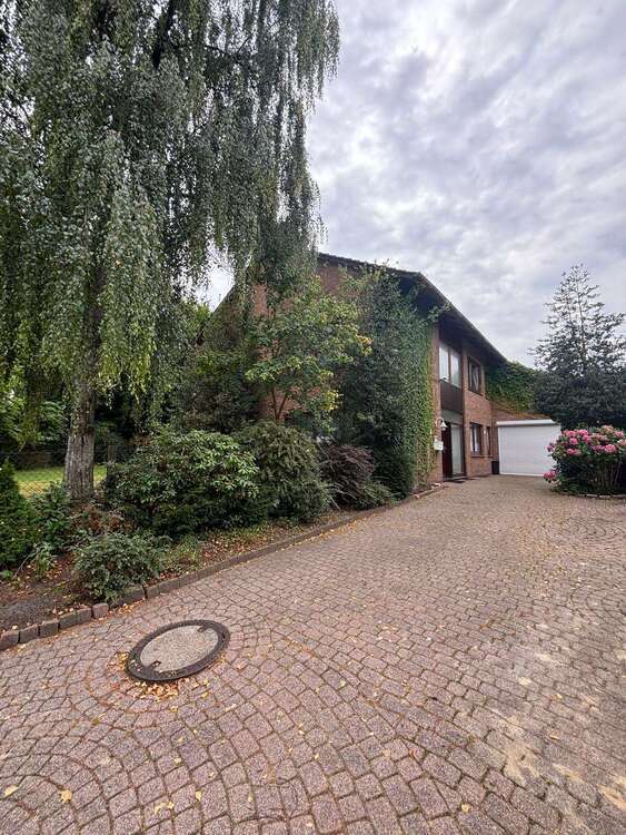 Haus zum Kaufen in Ganderkesee 479.000 € 250 m² 12 zimmer