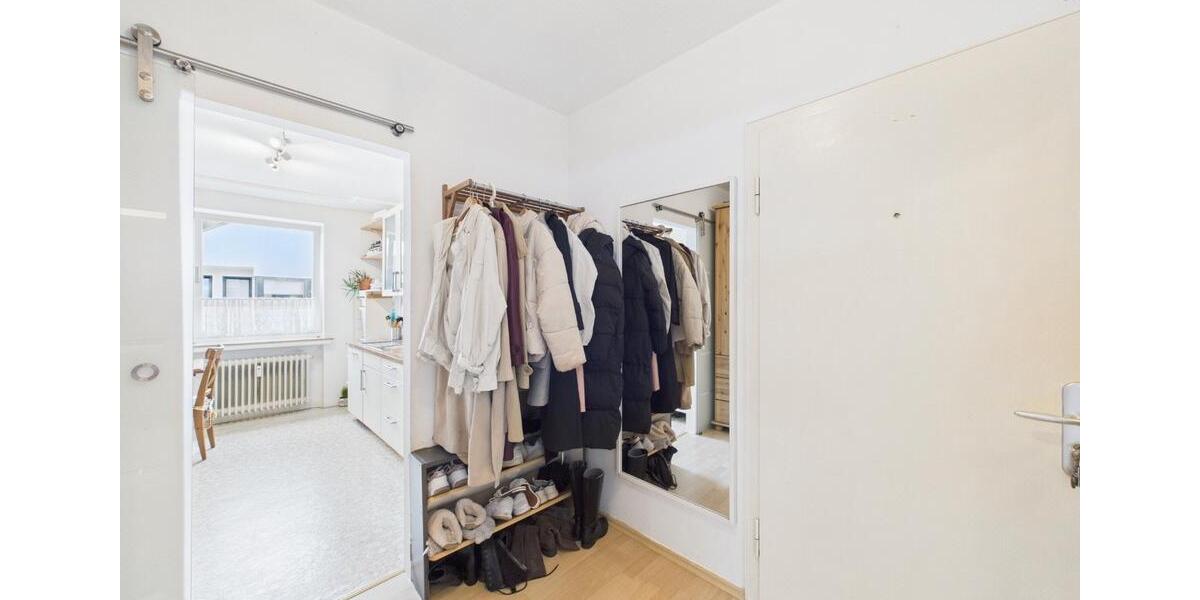 Dachgeschoßwohnung Bremen Neustadt - 4 Zimmer, 85 m&sup2;, 1.070&euro; | Angebot:26620124